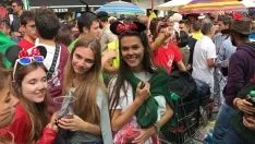 Foto 5 - La lluvia tambi&eacute;n ha querido estar en la fiesta
