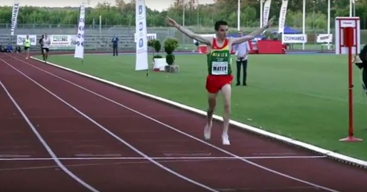 Mateo a su llegada a meta.