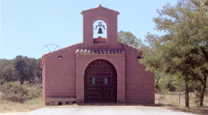 La ermita de Carbonera de Frentes.