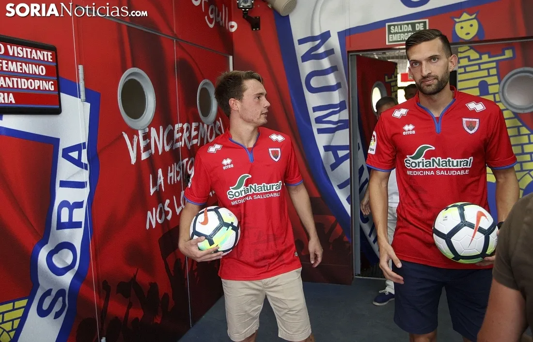 Presentación de los dos jugadores./SN
