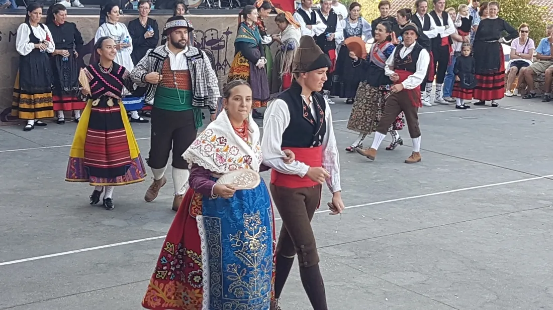 Foto 2 - Corte de troncos y feria medieval en Molinos