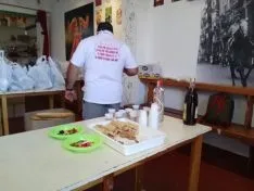 Sorianos recogiendo la segunda tajada. /SN
