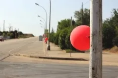 Foto 14 - Globos rojos anuncian las Fiestas de la juventud en Almaz&aacute;n