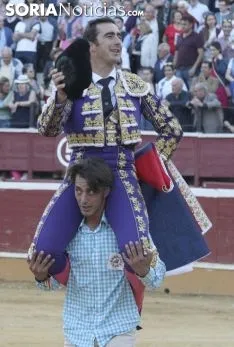Una de las imágenes del festejo del Domingo de Calderas. /SN