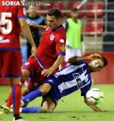 Foto 3 - Un Numancia &ldquo;reinventado&rdquo; se presenta ante la afici&oacute;n