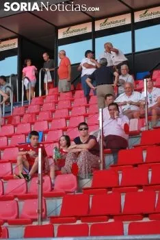 Foto 53 - Un Numancia &ldquo;reinventado&rdquo; se presenta ante la afici&oacute;n