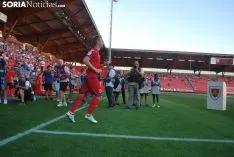 Foto 33 - Un Numancia &ldquo;reinventado&rdquo; se presenta ante la afici&oacute;n