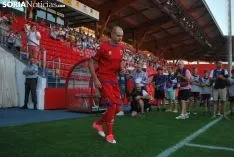 Foto 29 - Un Numancia &ldquo;reinventado&rdquo; se presenta ante la afici&oacute;n