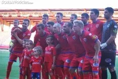 Foto 15 - Un Numancia &ldquo;reinventado&rdquo; se presenta ante la afici&oacute;n