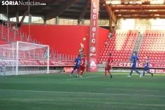 Foto 11 - Un Numancia &ldquo;reinventado&rdquo; se presenta ante la afici&oacute;n