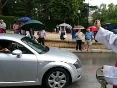 Imágenes de la bendición de vehículos/SN