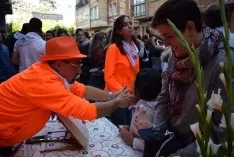 Foto 222 - Galer&iacute;a de fotos: Cientos de sorianos y visitantes subastan carne en un S&aacute;bado Ag&eacute;s muy participativo