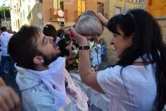 Foto 215 - Galer&iacute;a de fotos: Cientos de sorianos y visitantes subastan carne en un S&aacute;bado Ag&eacute;s muy participativo
