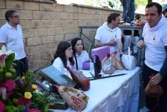 Foto 212 - Galer&iacute;a de fotos: Cientos de sorianos y visitantes subastan carne en un S&aacute;bado Ag&eacute;s muy participativo