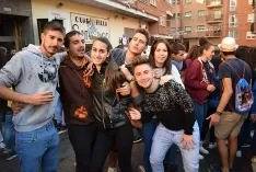 Foto 202 - Galer&iacute;a de fotos: Cientos de sorianos y visitantes subastan carne en un S&aacute;bado Ag&eacute;s muy participativo