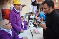 Foto 197 - Galer&iacute;a de fotos: Cientos de sorianos y visitantes subastan carne en un S&aacute;bado Ag&eacute;s muy participativo
