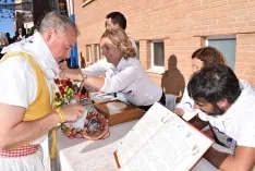 Foto 177 - Galer&iacute;a de fotos: Cientos de sorianos y visitantes subastan carne en un S&aacute;bado Ag&eacute;s muy participativo