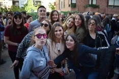 Foto 145 - Galer&iacute;a de fotos: Cientos de sorianos y visitantes subastan carne en un S&aacute;bado Ag&eacute;s muy participativo