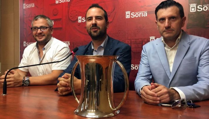 Cabrerizo (izda.), Hernández y Romera.