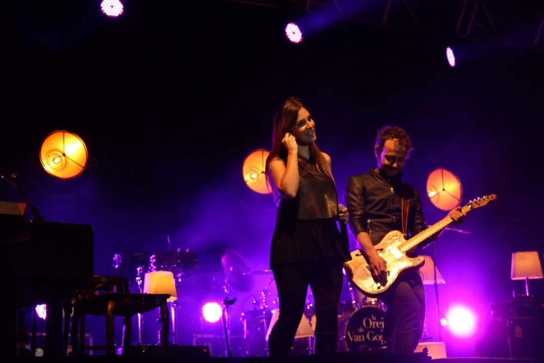 Foto 2 - La Oreja de Van Gogh encandila a Almaz&aacute;n