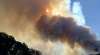 Una espectacular columna de humo en el incendio en León./BRIF