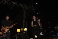 Foto 14 - La Oreja de Van Gogh encandila a Almaz&aacute;n