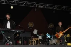 Foto 10 - La Oreja de Van Gogh encandila a Almaz&aacute;n