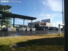 Imagen de la nave afectada tras el incendio. /SN