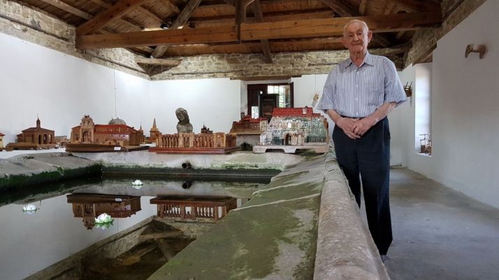 Juan Bubero y sus maquetas. / Ayto. Almarza