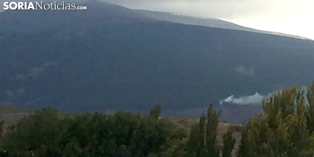 La humareda en pleno Moncayo./SN
