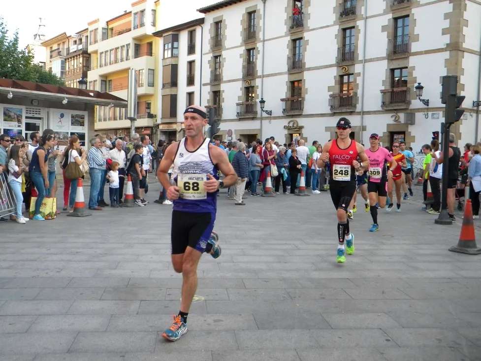 Foto 11 - M&aacute;s de 1.200 personas participan en la Media Marat&oacute;n y la prueba 5K