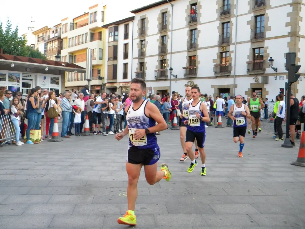 Foto 10 - M&aacute;s de 1.200 personas participan en la Media Marat&oacute;n y la prueba 5K