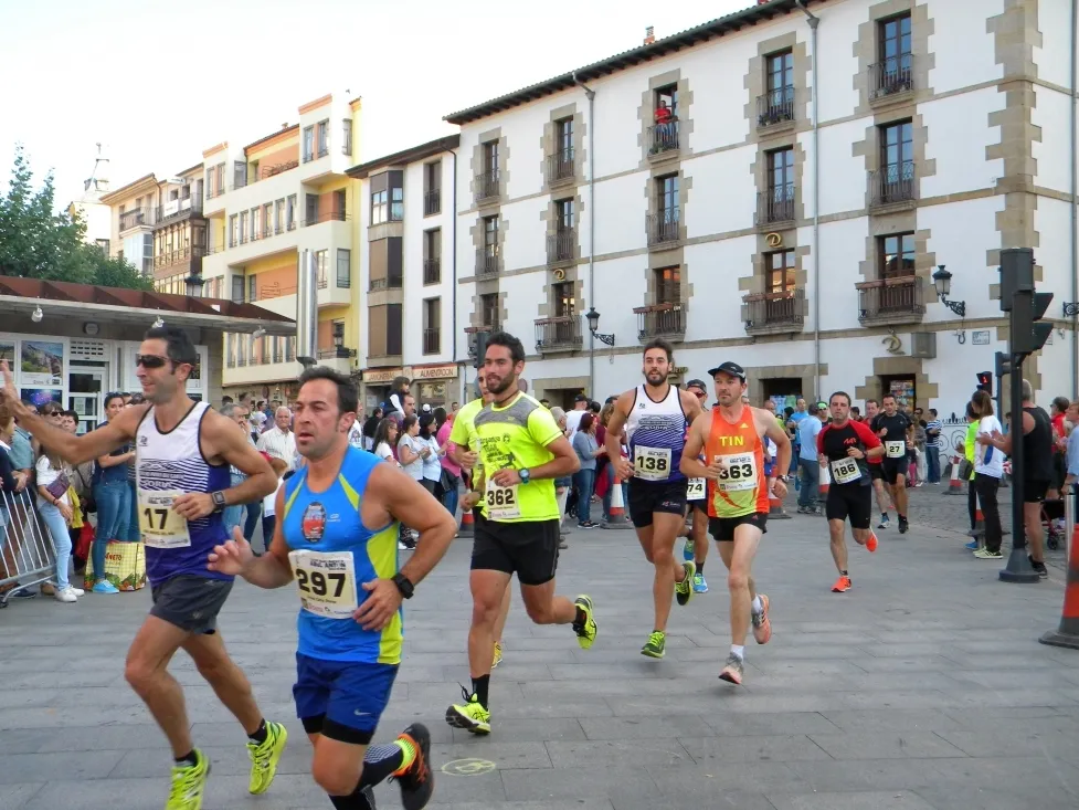 Foto 9 - M&aacute;s de 1.200 personas participan en la Media Marat&oacute;n y la prueba 5K