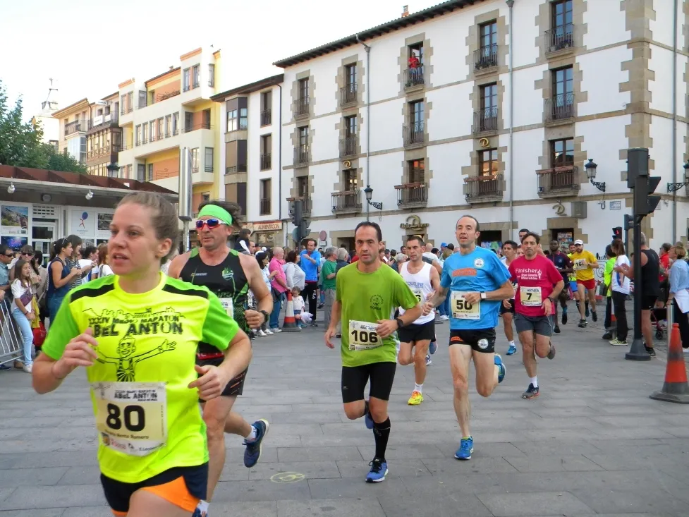 Foto 8 - M&aacute;s de 1.200 personas participan en la Media Marat&oacute;n y la prueba 5K