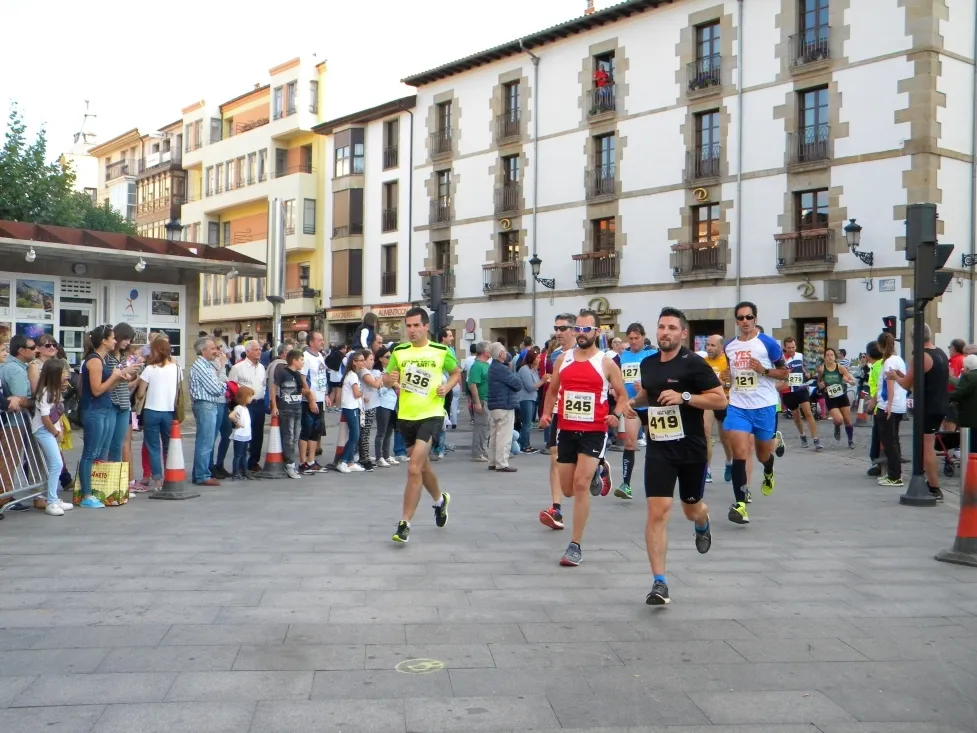 Foto 7 - M&aacute;s de 1.200 personas participan en la Media Marat&oacute;n y la prueba 5K