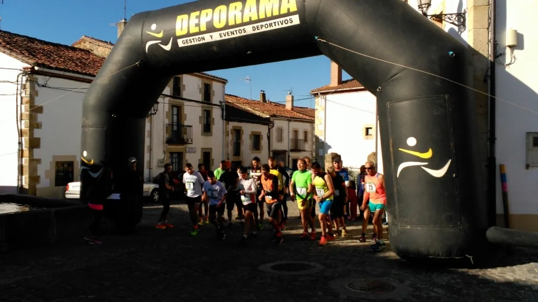 Foto 8 -  La VIII edici&oacute;n de 'Ven con Fadess al Valle' congrega a multitud de personas en Valdeavellano de Tera