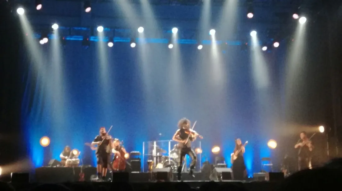 Diferentes instantes del concierto de Ara Malikian en Soria.