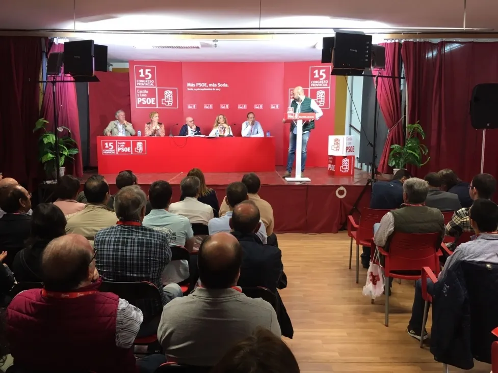 Foto 2 - Luis Rey apuesta por continuar el proyecto de cambio socialista