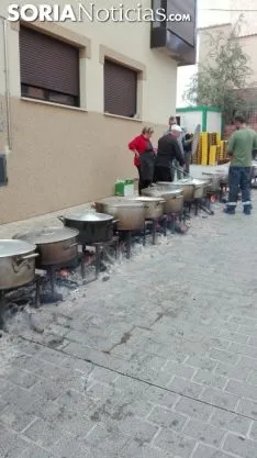 Una imagen de la alubiada este lunes de fiestas./SN