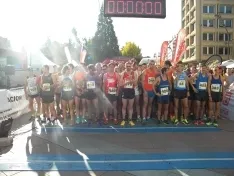 Foto 24 - M&aacute;s de 1.200 personas participan en la Media Marat&oacute;n y la prueba 5K