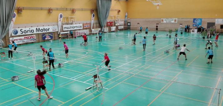 Son el polideportivo Fuente del Rey.