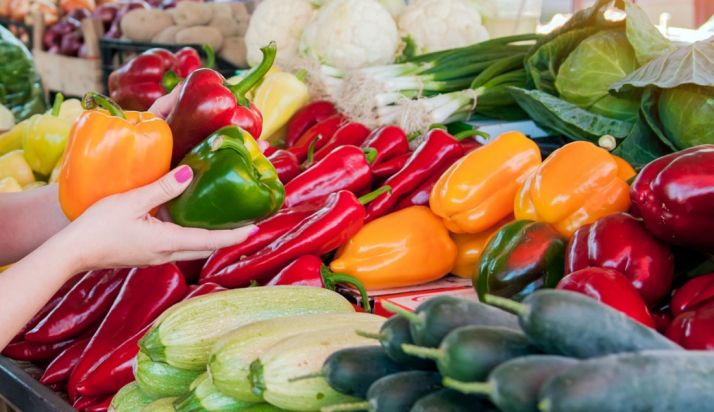 Los alimentos, sin embargo, registraron descensos.