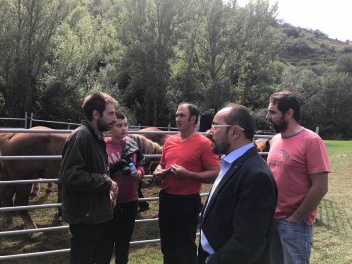 Luis Rey ha asistido a la concentración ganadera.