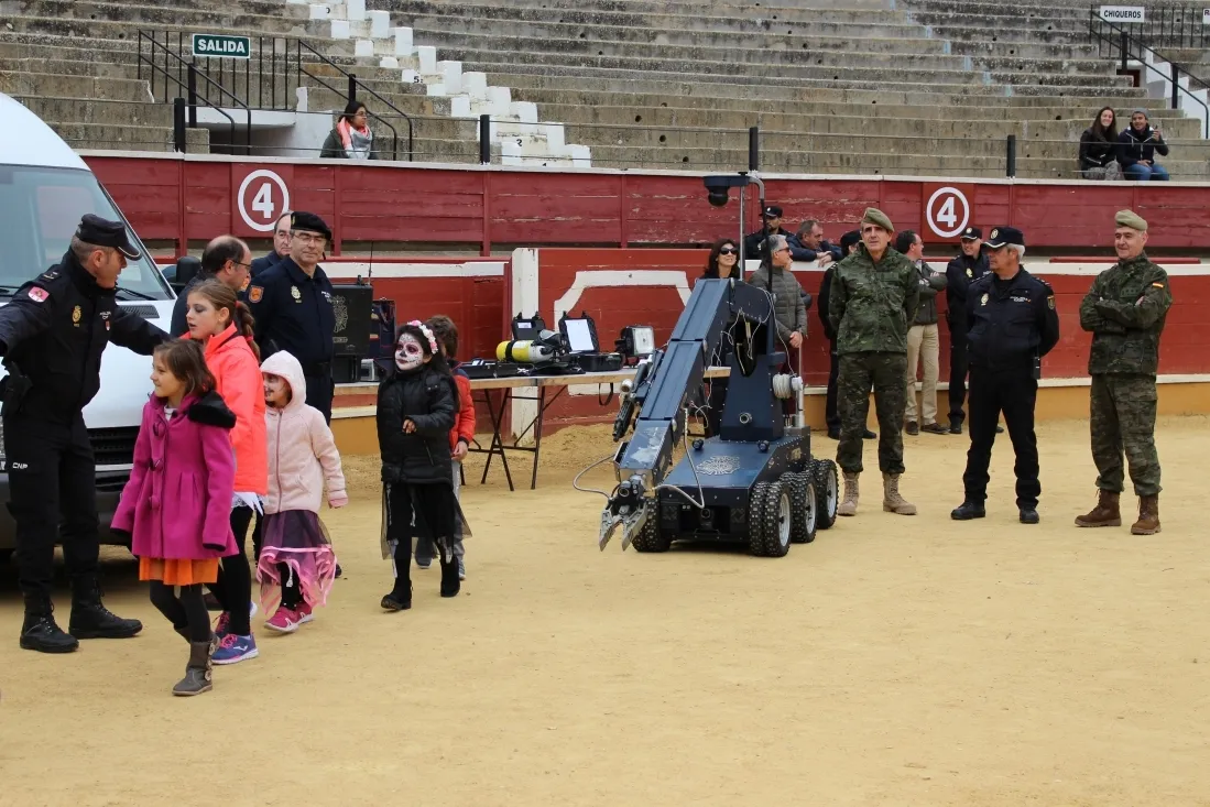 Imagen del ambiente en la plaza de toros este martes./Subdelegación