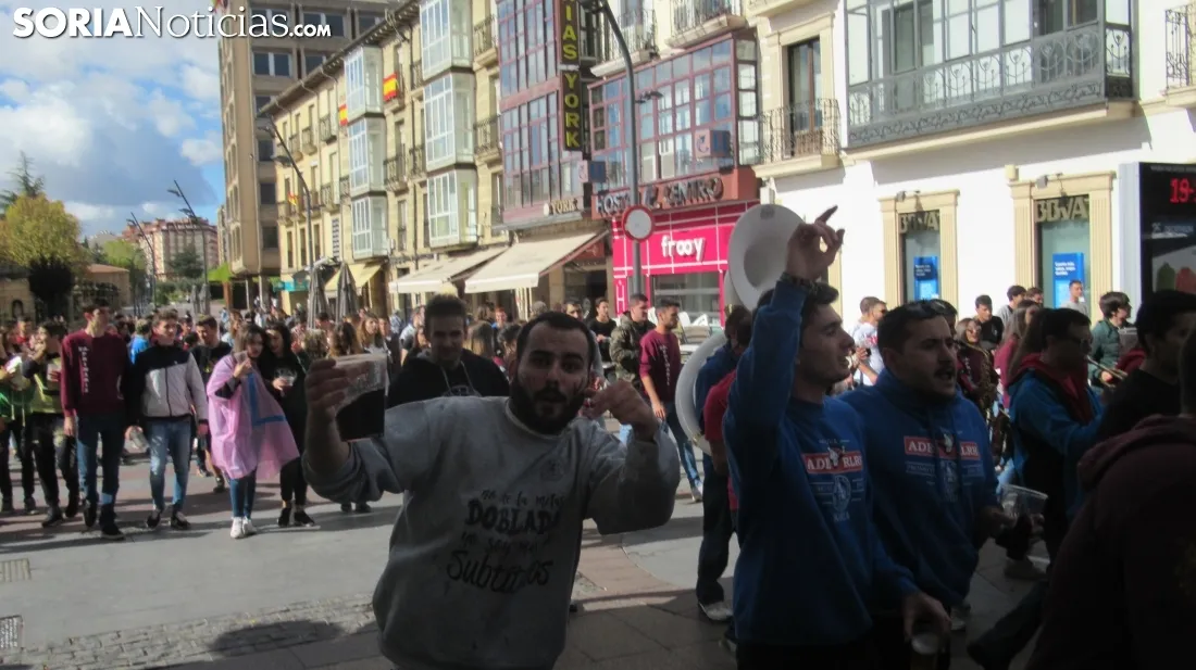 Novatos y veteranos a su paso por el Collado. SN