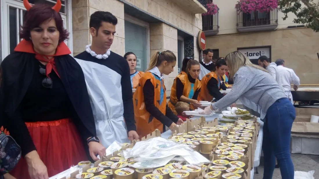 Foto 10 - Encierro y comida popular para el pen&uacute;ltimo d&iacute;a de San Miguel en &Aacute;greda