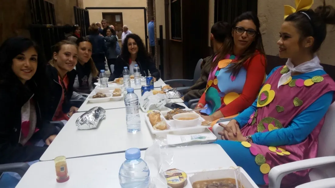 Foto 2 - Encierro y comida popular para el pen&uacute;ltimo d&iacute;a de San Miguel en &Aacute;greda