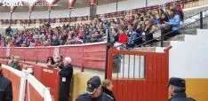 Imagen del ambiente en la plaza de toros este martes./SN