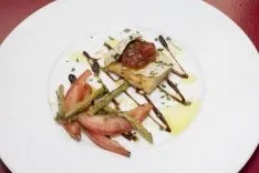 TABERNA	CAPOTE	-	Mousse de boletus y relish de tomate