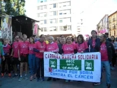 Foto 81 - Fotos: Multitudinaria Marcha contra el C&aacute;ncer en Soria